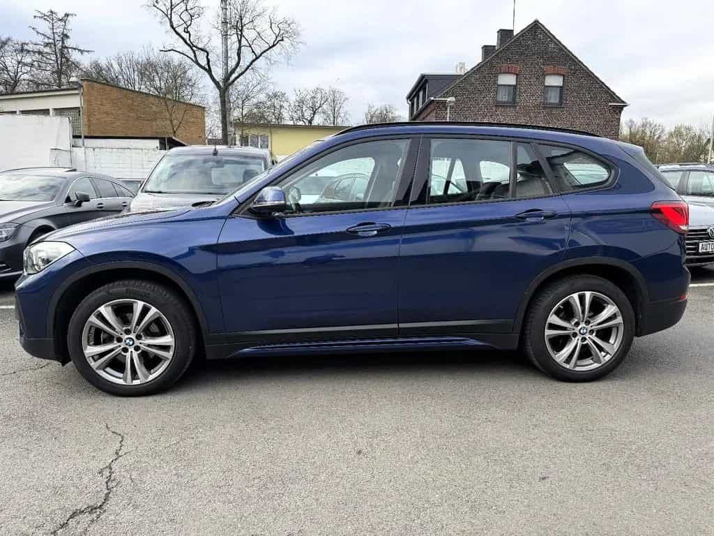 BMW X1 xDrive18d Sport Line Navi LED Leder AHK HiFi 07/2019-photo-2