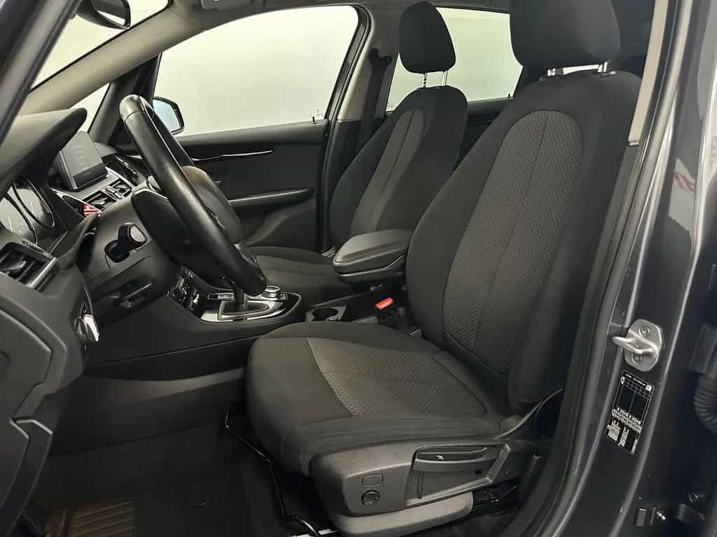 BMW 218 i Active Tourer Autm Navi Sound Kamera Sound 10/2019-photo-2