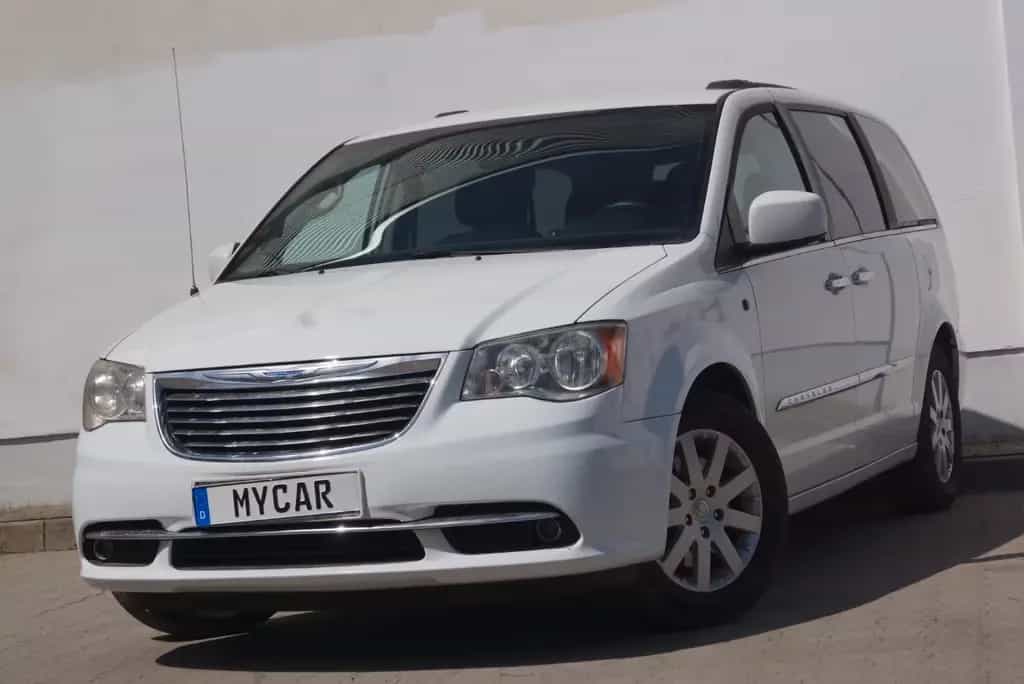 Chrysler Voyager Town & Country*Leder*Klima*Kamera*6-Sitzer*LPG* 07/2016-photo-0