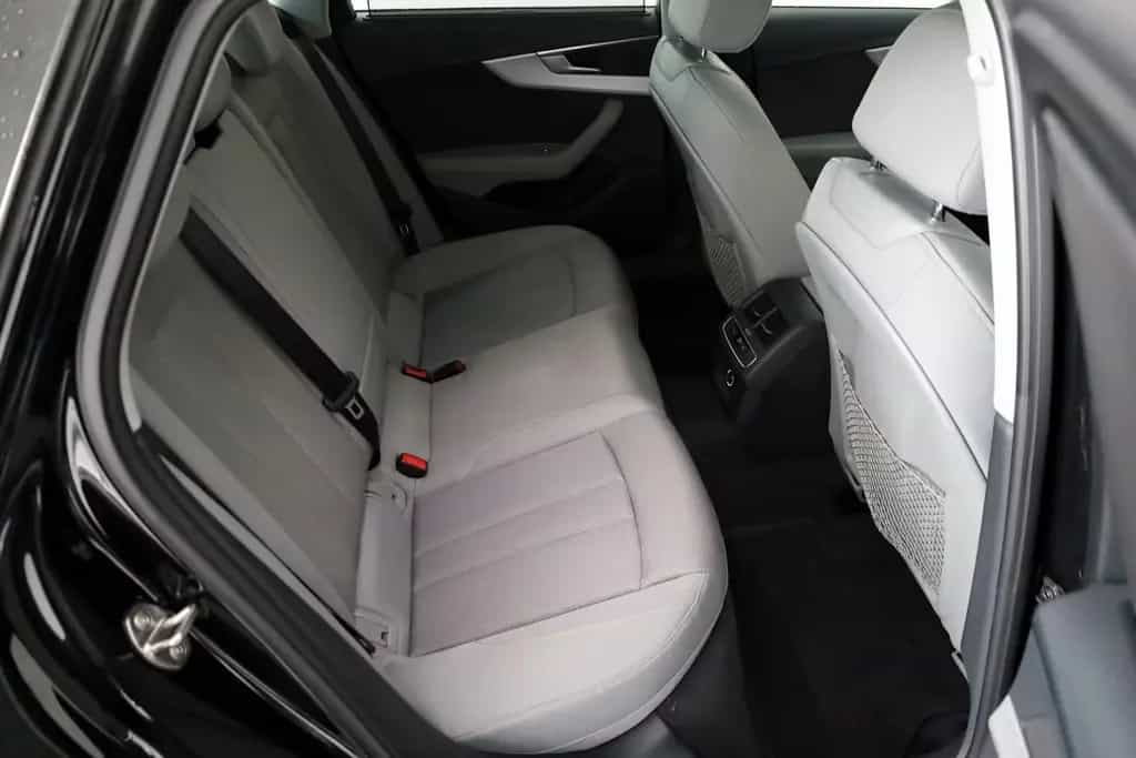 Audi A4 Avant 35 TDI Navi,LED,ACC,SH,PDC 11/2019-photo-5