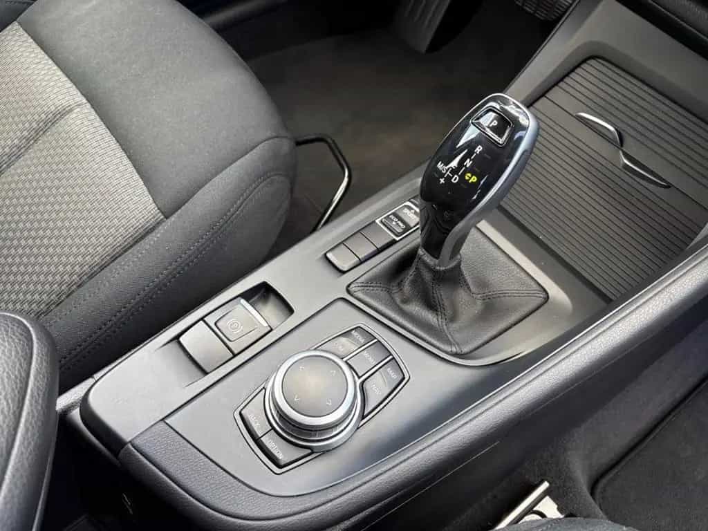 BMW X1 sDrive 20 i Advantage++AUTOMATIK!++WENIG KM!+ 06/2019-photo-14