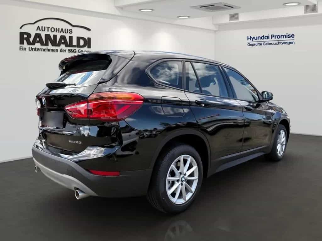 BMW X1 sDrive 20 i Advantage++AUTOMATIK!++WENIG KM!+ 06/2019-photo-2