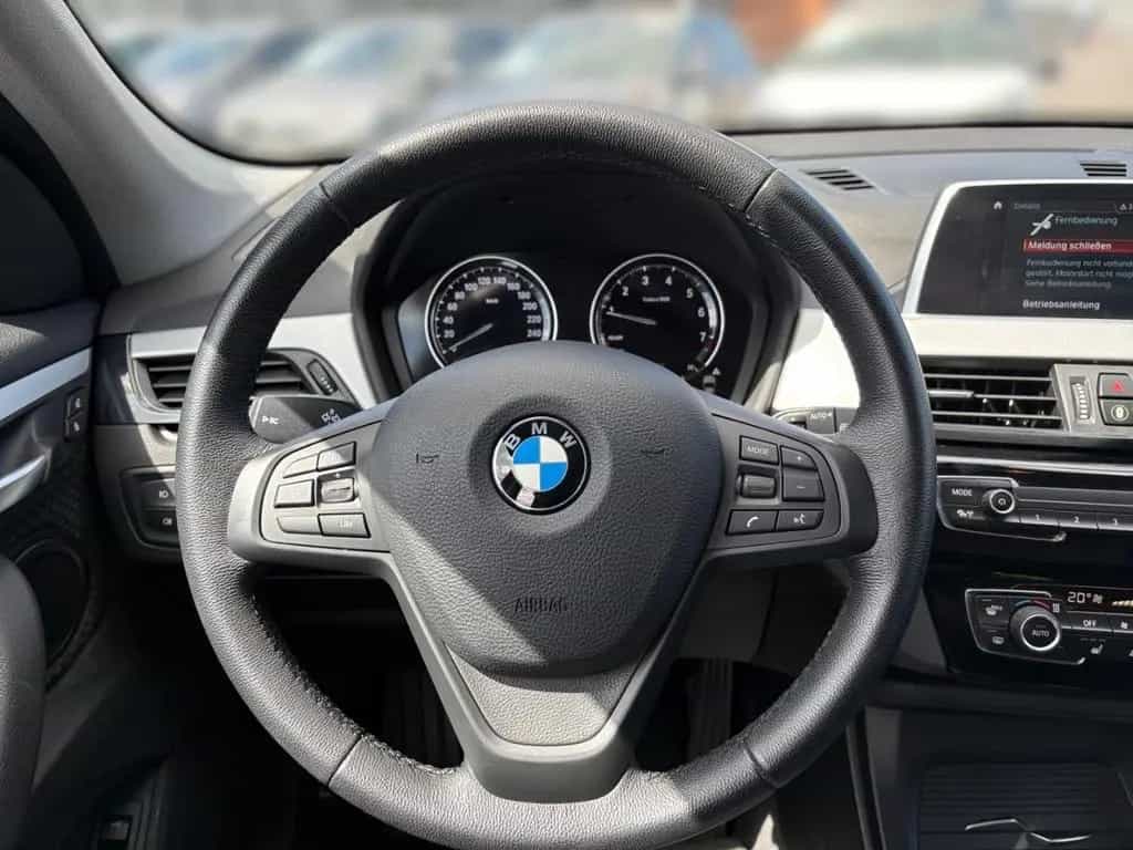 BMW X1 sDrive 20 i Advantage++AUTOMATIK!++WENIG KM!+ 06/2019-photo-7