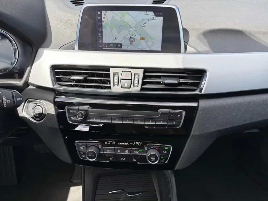 BMW X1 sDrive 20 i Advantage++AUTOMATIK!++WENIG KM!+ 06/2019-photo-8