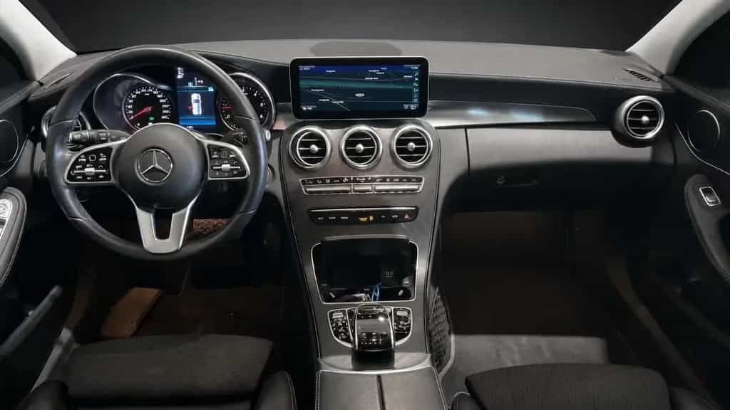 Mercedes-Benz C 220 d 9G-T*4MATIC*AMG SPORT*MBUX*DISTRO*M-BEAM 06/2019-photo-4