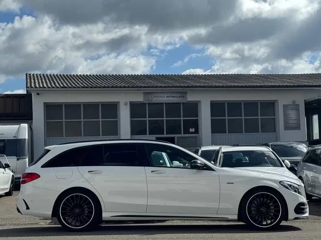 Mercedes-Benz C 300 Kombi AMG LINE*BLACK STYLE*PANO*BURMESTER* 10/2017-photo-1