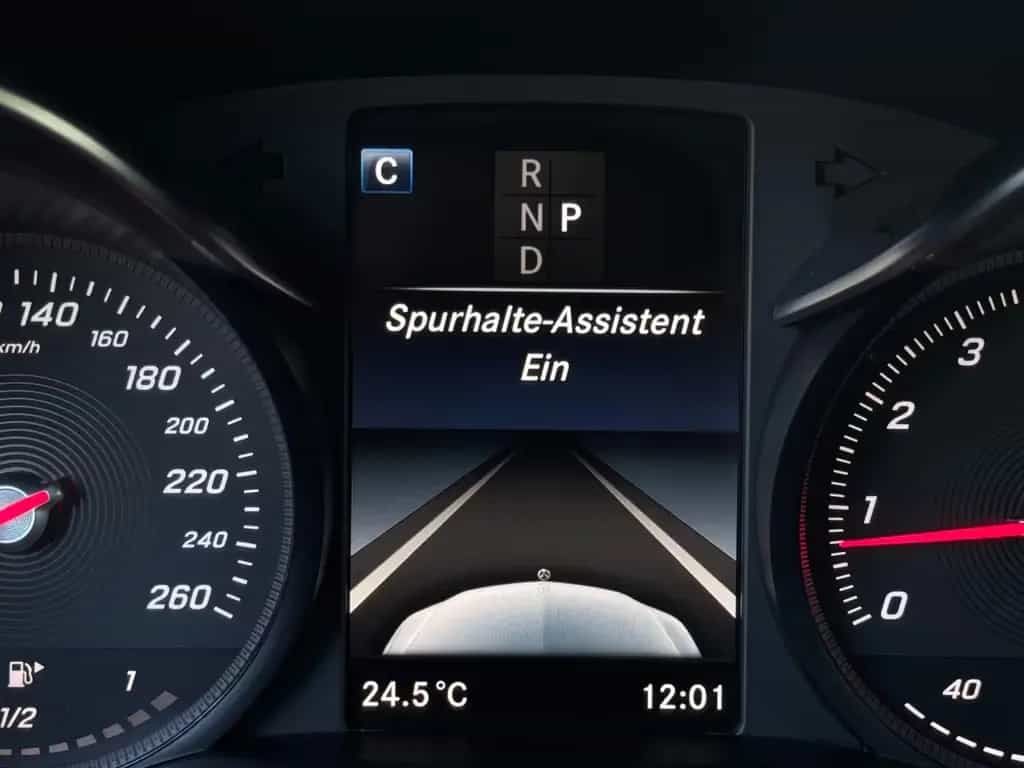 Mercedes-Benz C 300 Kombi AMG LINE*BLACK STYLE*PANO*BURMESTER* 10/2017-photo-24