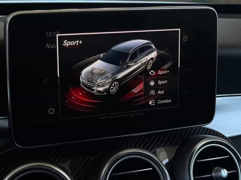 Mercedes-Benz C 300 Kombi AMG LINE*BLACK STYLE*PANO*BURMESTER* 10/2017-photo-31