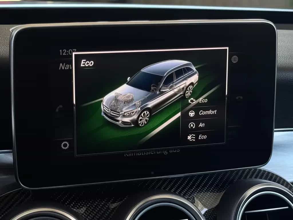 Mercedes-Benz C 300 Kombi AMG LINE*BLACK STYLE*PANO*BURMESTER* 10/2017-photo-32