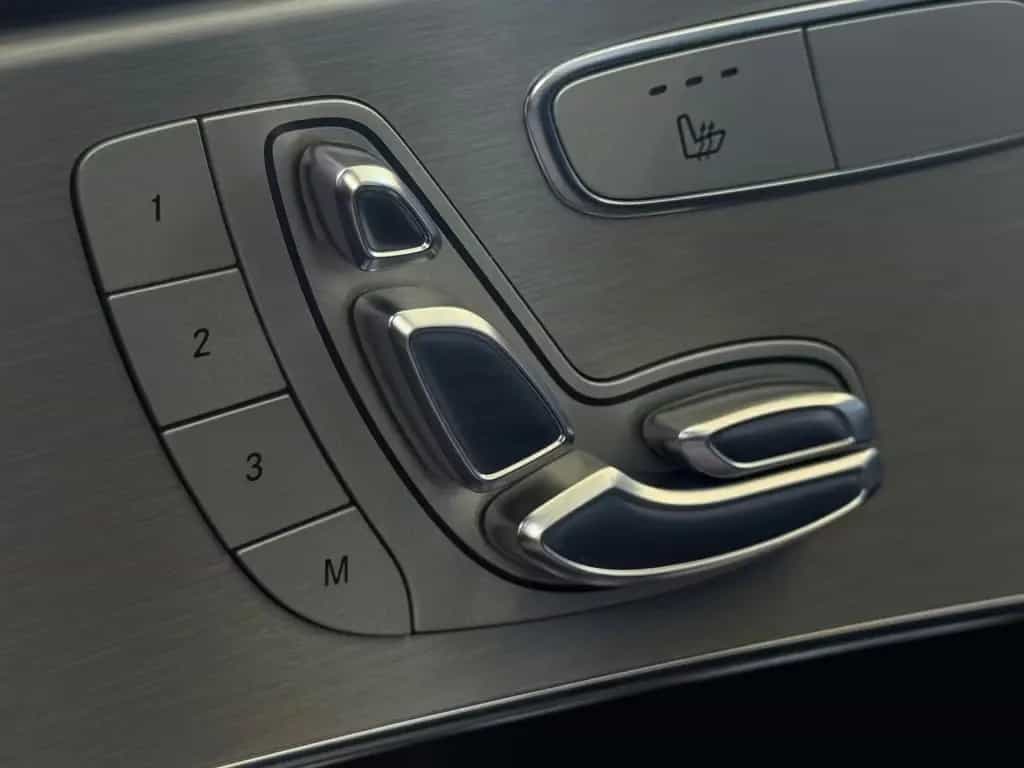 Mercedes-Benz C 300 Kombi AMG LINE*BLACK STYLE*PANO*BURMESTER* 10/2017-photo-39