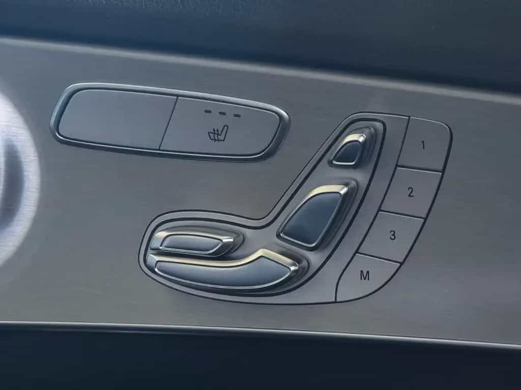 Mercedes-Benz C 300 Kombi AMG LINE*BLACK STYLE*PANO*BURMESTER* 10/2017-photo-40