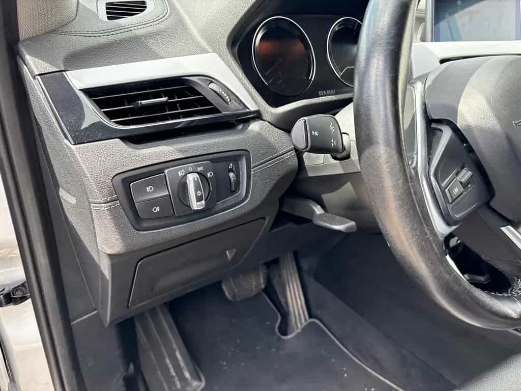 BMW X2 sDrive16d Advantage 01/2020-photo-10