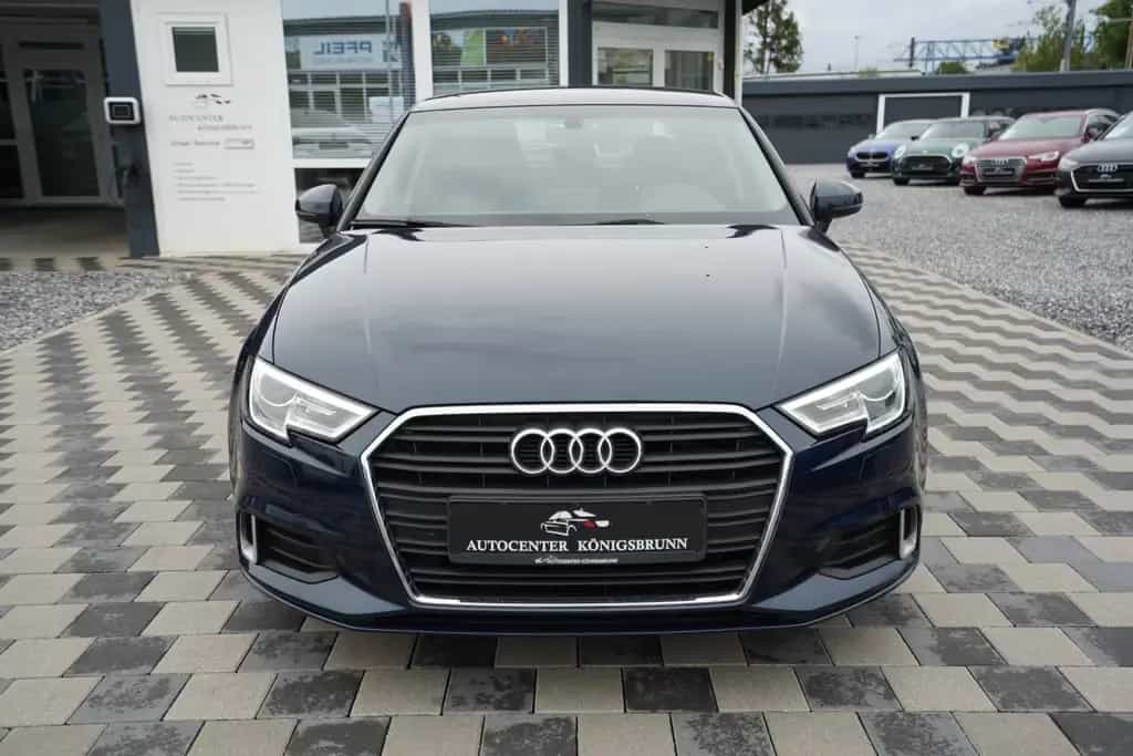 Audi A3 Limo 2.0TDI*Sport*Automatik*Navi*SHZ*Xenon* 02/2018-photo-1