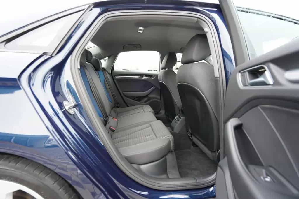 Audi A3 Limo 2.0TDI*Sport*Automatik*Navi*SHZ*Xenon* 02/2018-photo-22