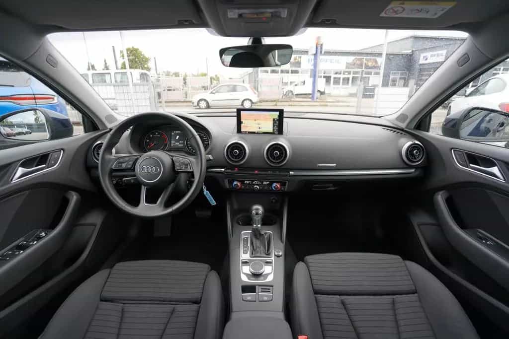 Audi A3 Limo 2.0TDI*Sport*Automatik*Navi*SHZ*Xenon* 02/2018-photo-27