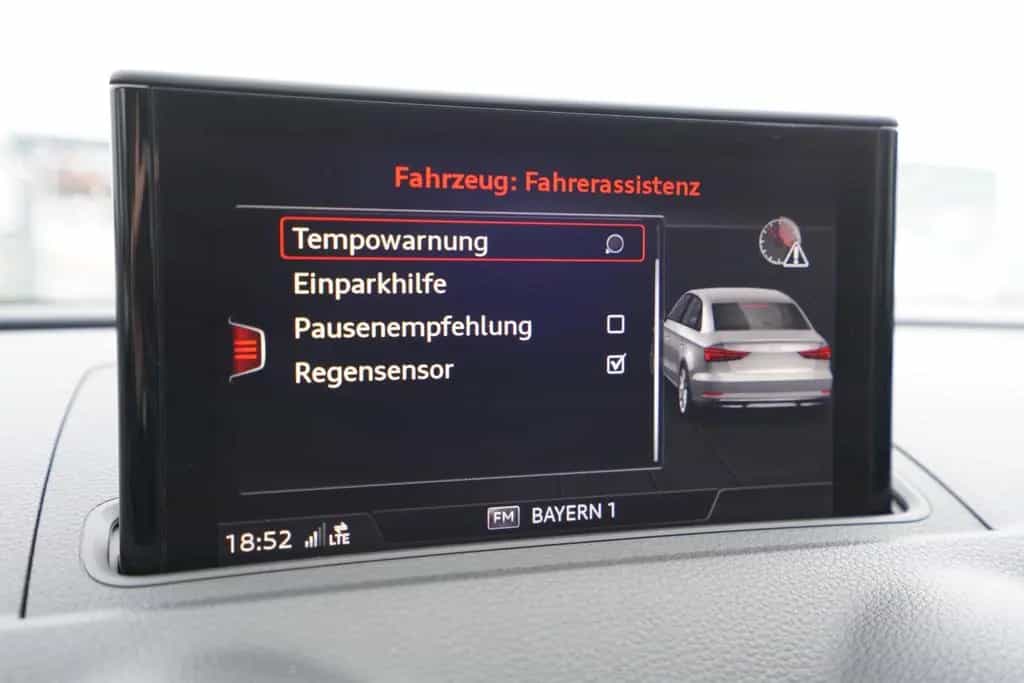 Audi A3 Limo 2.0TDI*Sport*Automatik*Navi*SHZ*Xenon* 02/2018-photo-29