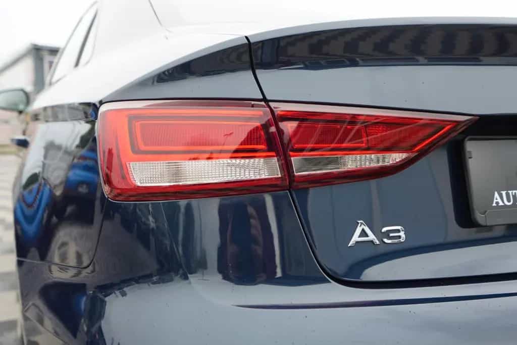 Audi A3 Limo 2.0TDI*Sport*Automatik*Navi*SHZ*Xenon* 02/2018-photo-37