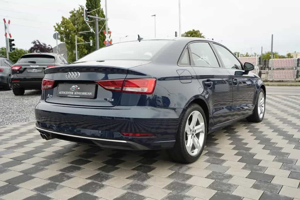 Audi A3 Limo 2.0TDI*Sport*Automatik*Navi*SHZ*Xenon* 02/2018-photo-4