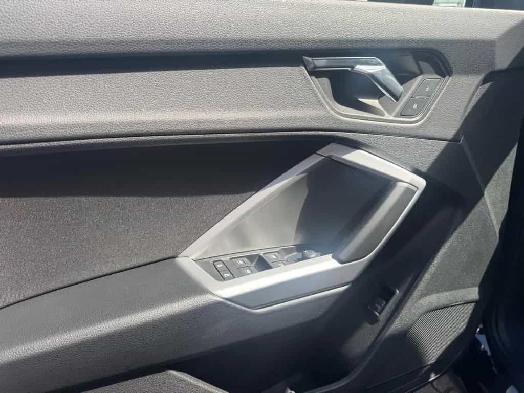 Audi Q3 35 TDI S Line 01/2020-photo-16