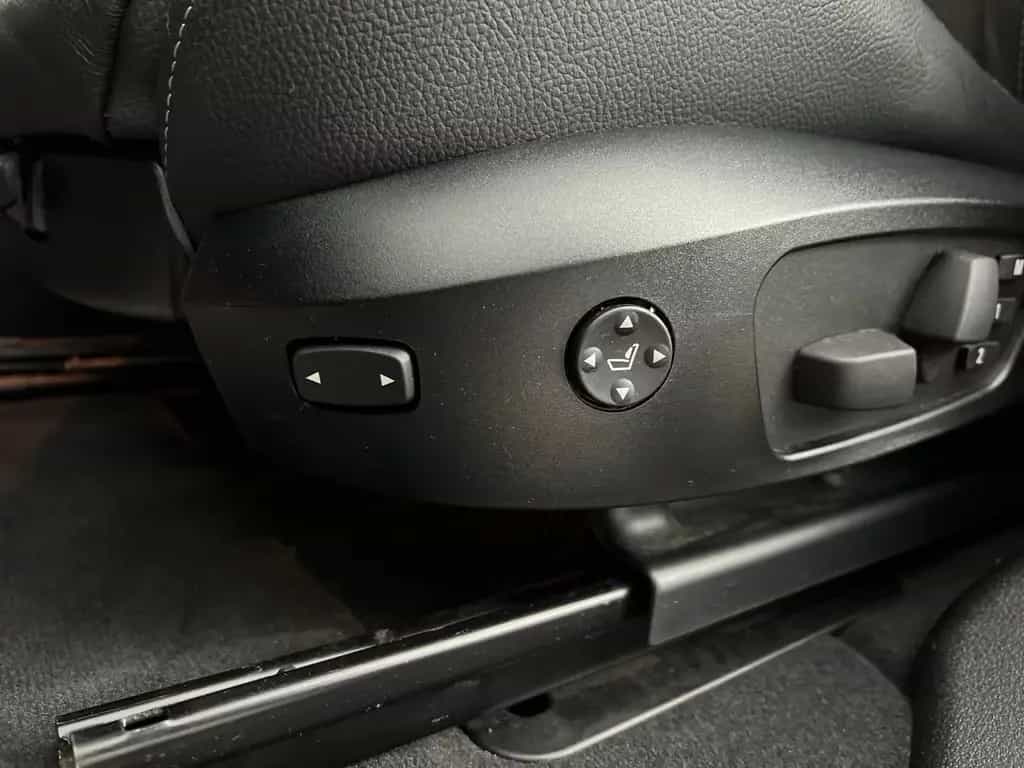 BMW X3 xDrive 35 d / 313 PS / NUR 81.tKM / 4x4 / 2.H 12/2012-photo-17