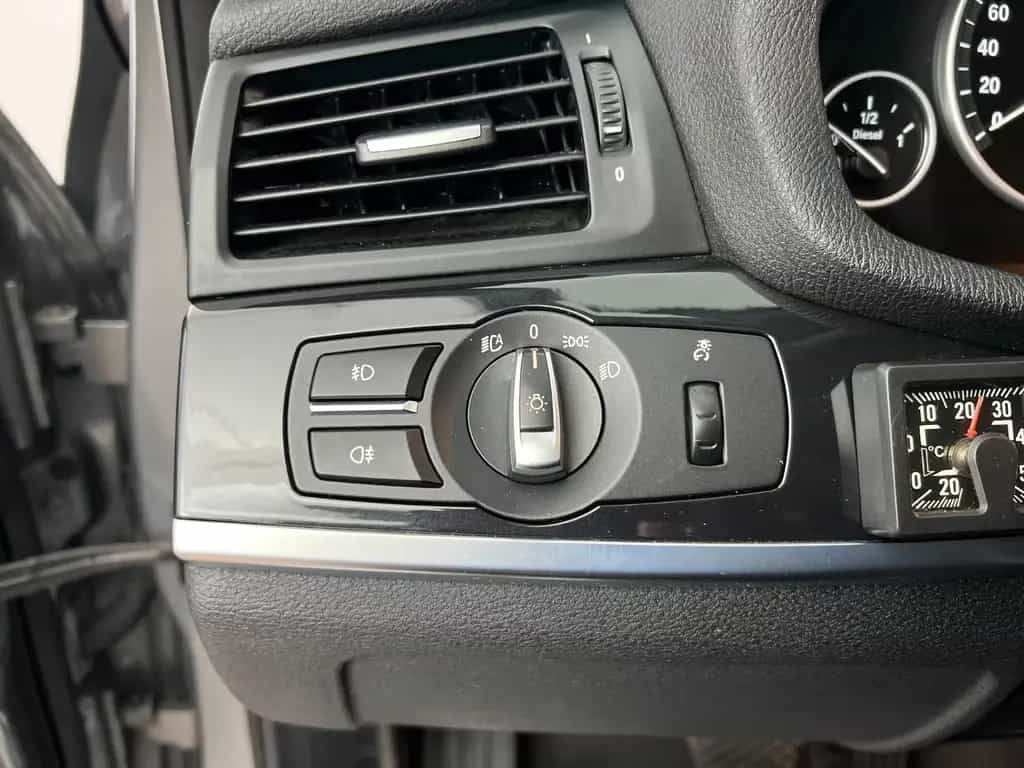 BMW X3 xDrive 35 d / 313 PS / NUR 81.tKM / 4x4 / 2.H 12/2012-photo-18