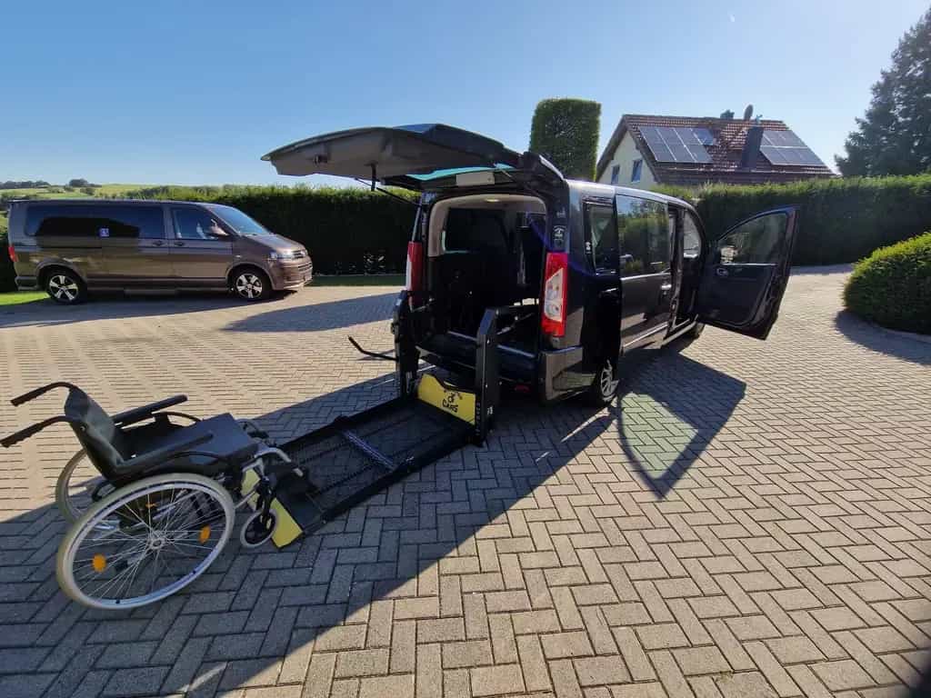 Citroën Jumpy 2,0 HDI L2*Automatik mit Rollilift*Klima* 12/2015-photo-0