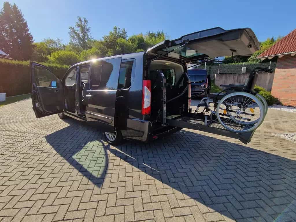 Citroën Jumpy 2,0 HDI L2*Automatik mit Rollilift*Klima* 12/2015-photo-2