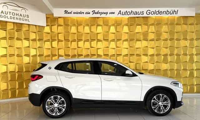 BMW X2 sDrive 18 i Advantage Plus *ACC*SHZ*AHK*NAVI* 08/2020-photo-3