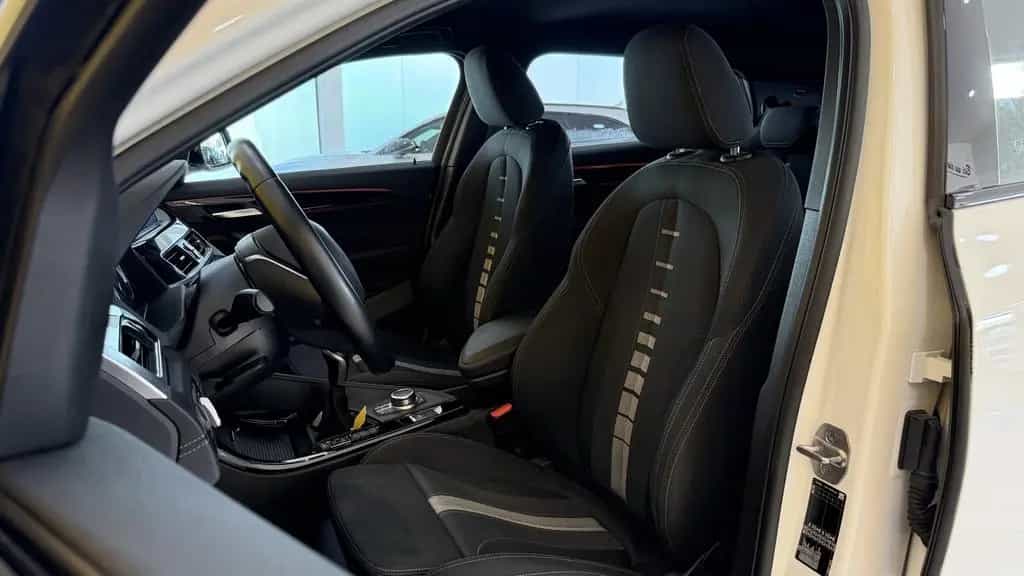 BMW X2 sDrive 18 i Advantage Plus *ACC*SHZ*AHK*NAVI* 08/2020-photo-9