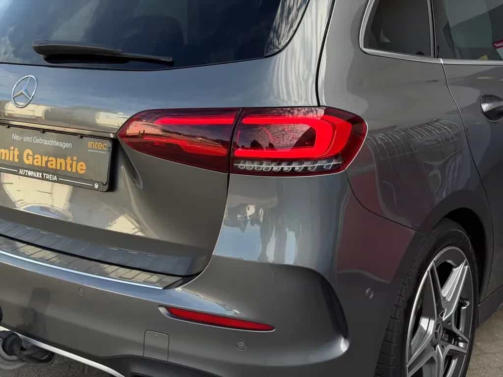 Mercedes-Benz B 180 AMG NAVI|TEMPOMAT|PANO|AHK|ALCANTARA|LED 02/2019-photo-17