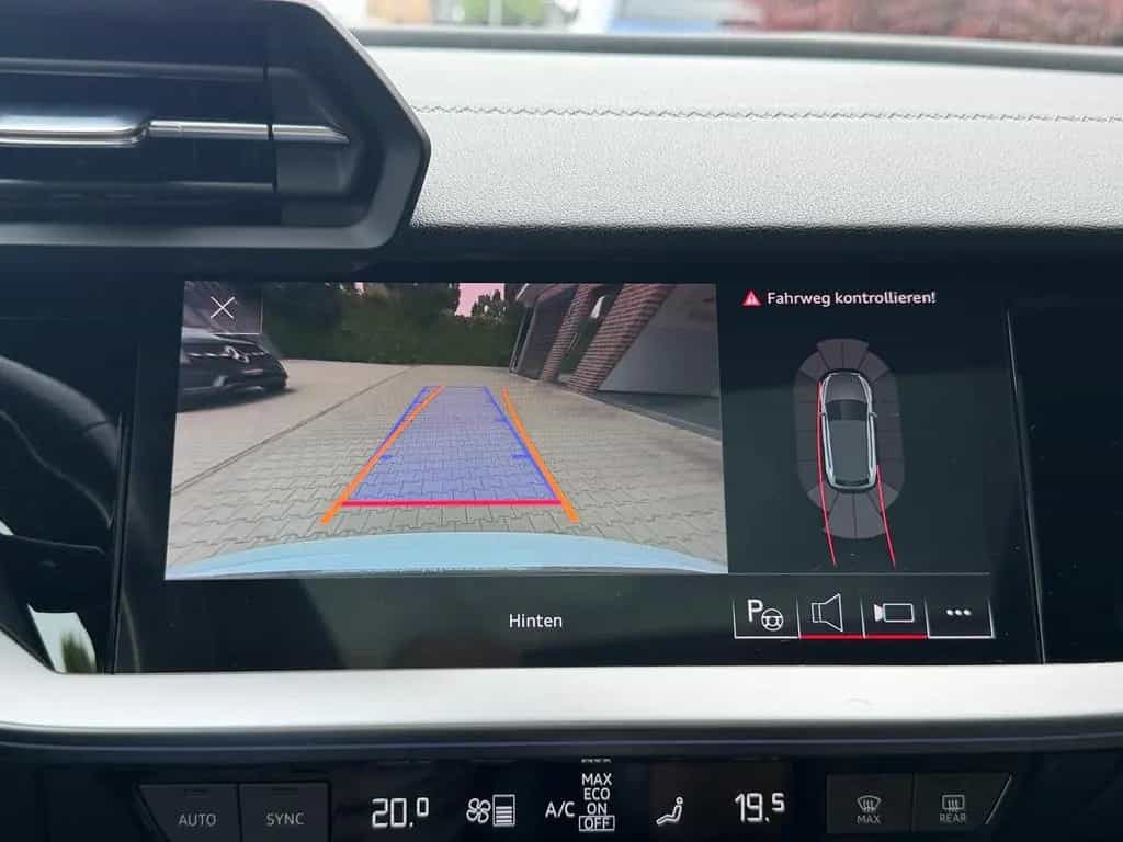 Audi A3 35 TDI ed. one ACC HUD S line Matrix Pano B&O 10/2020-photo-12