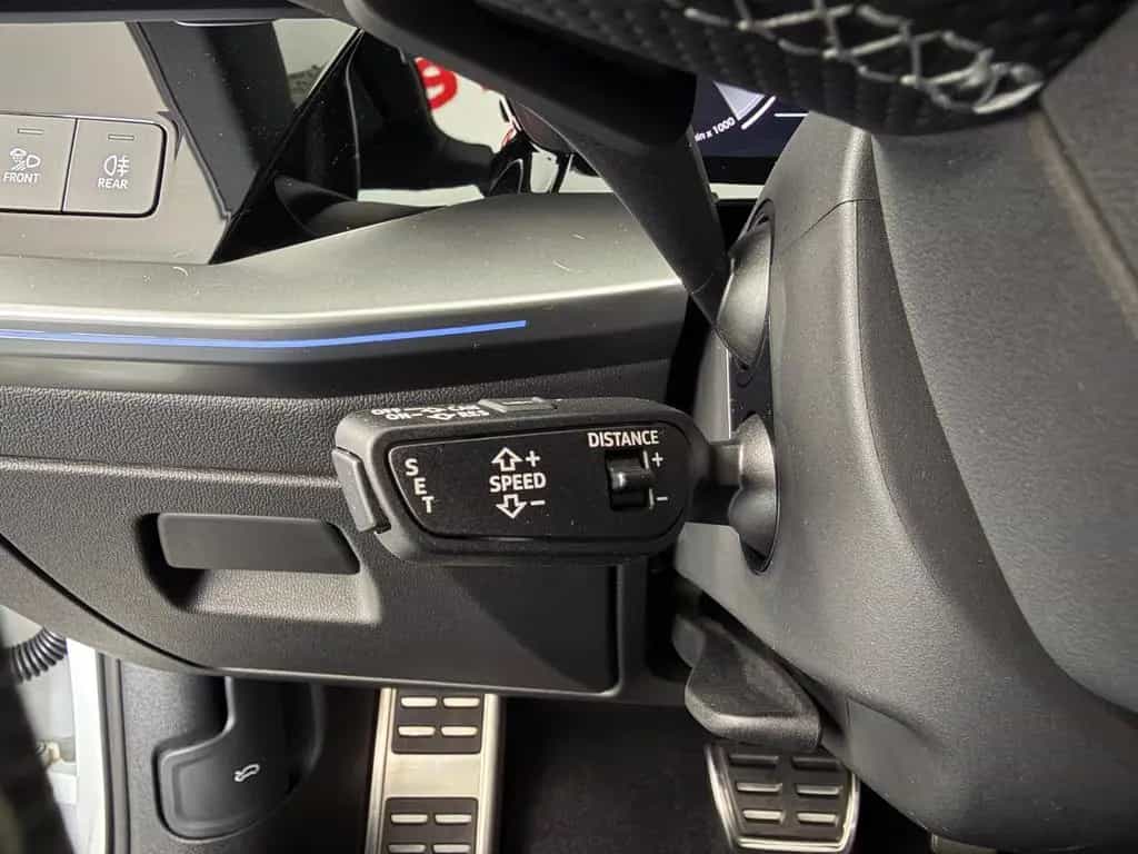 Audi A3 35 TDI ed. one ACC HUD S line Matrix Pano B&O 10/2020-photo-14