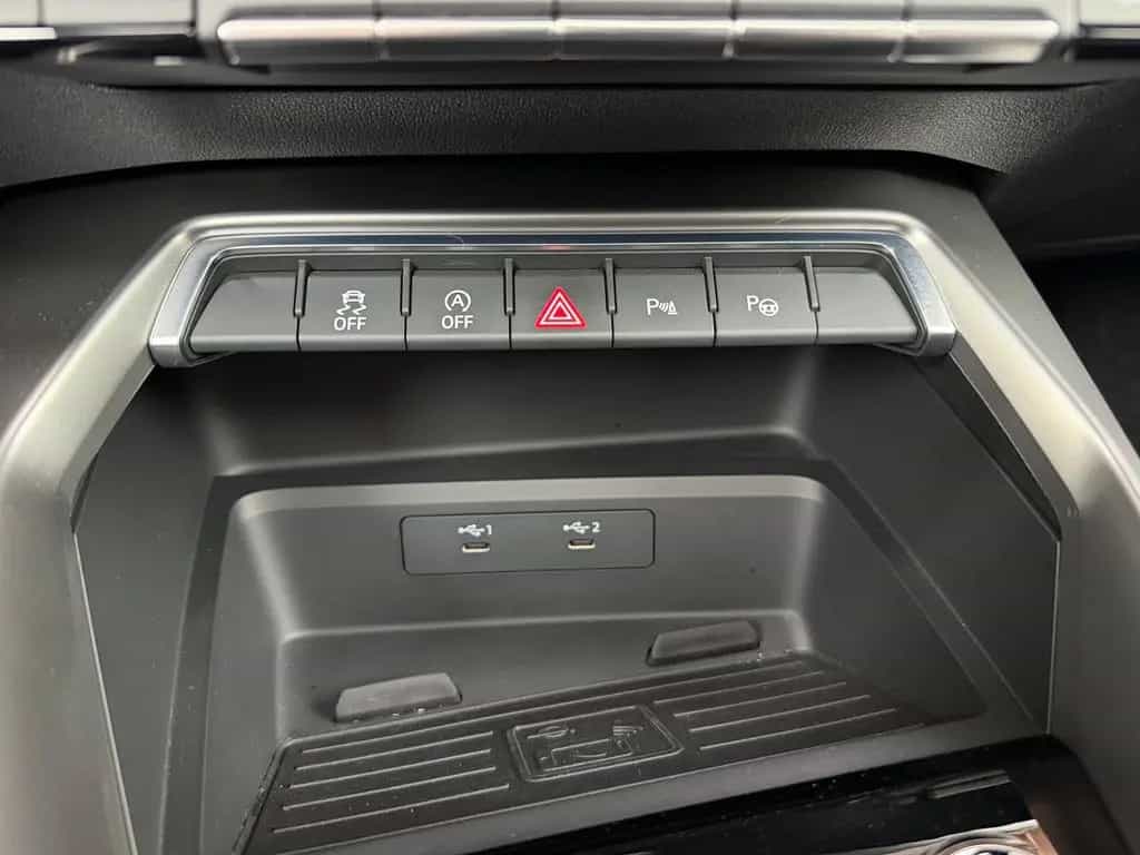 Audi A3 35 TDI ed. one ACC HUD S line Matrix Pano B&O 10/2020-photo-20
