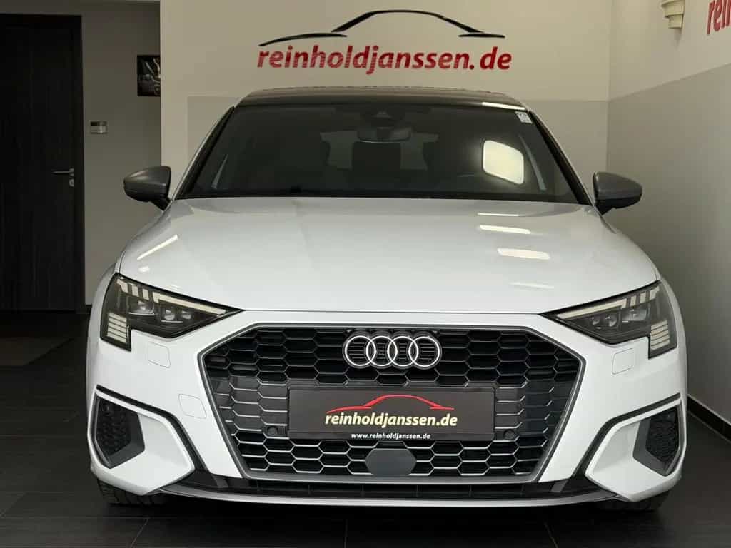 Audi A3 35 TDI ed. one ACC HUD S line Matrix Pano B&O 10/2020-photo-4