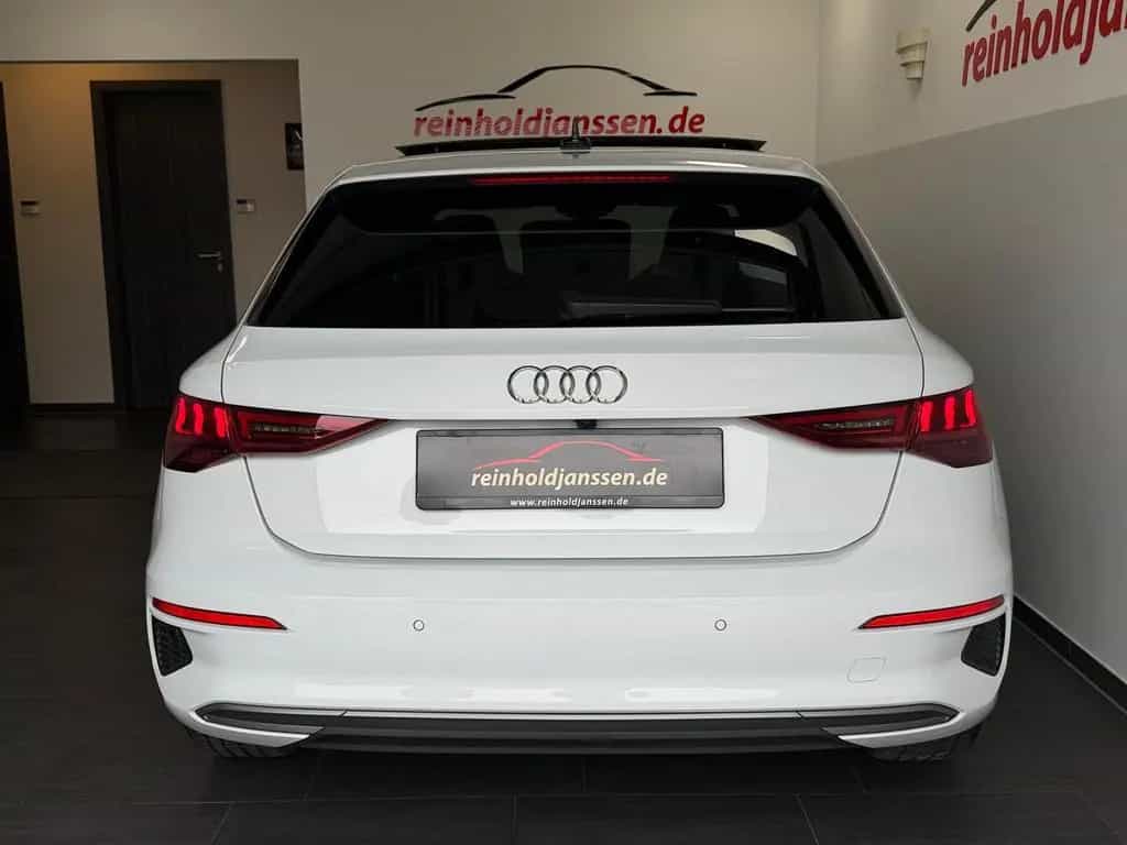 Audi A3 35 TDI ed. one ACC HUD S line Matrix Pano B&O 10/2020-photo-5