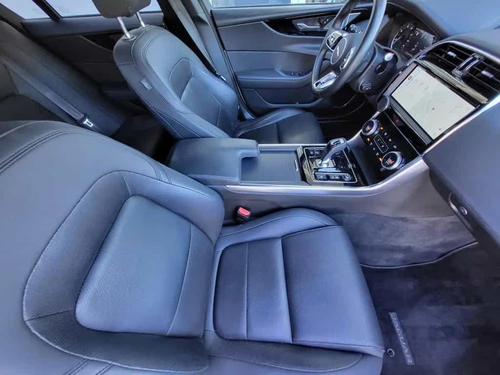 Jaguar XE D 200 SE AWD *Black Pack*1.Hand* 02/2023-photo-14