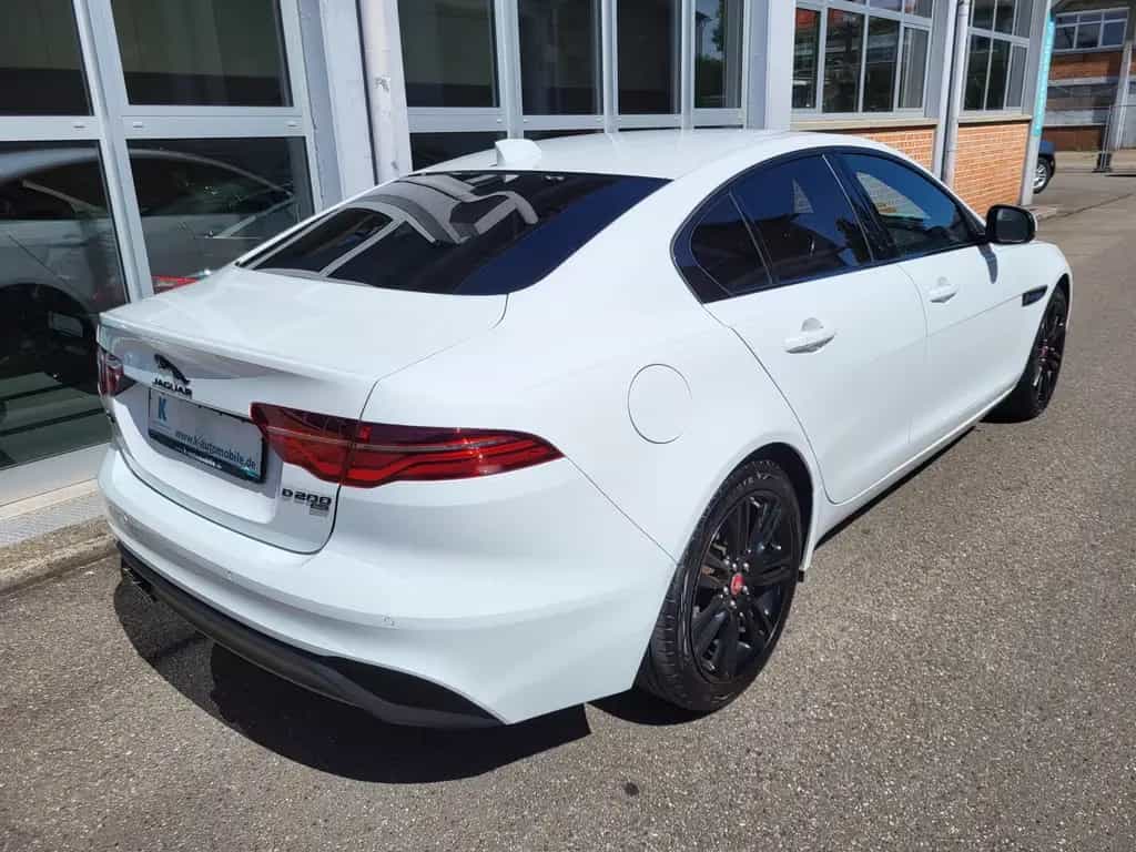 Jaguar XE D 200 SE AWD *Black Pack*1.Hand* 02/2023-photo-7