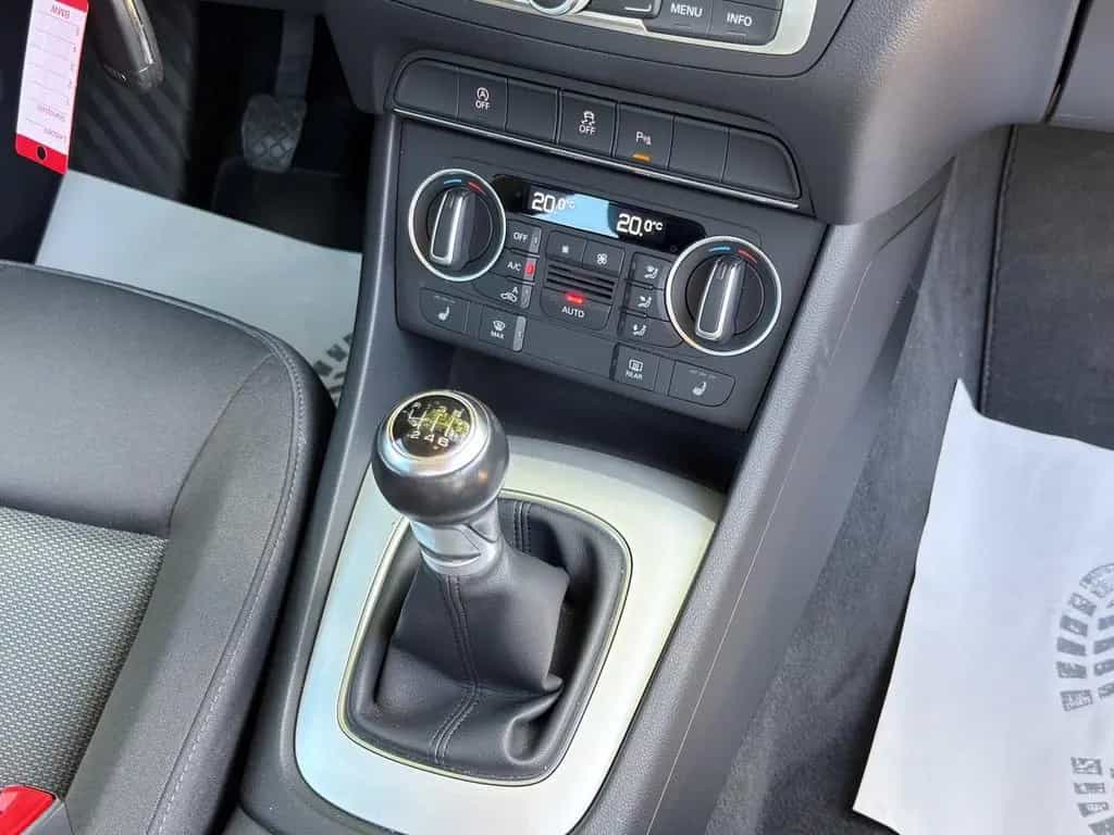 Audi Q3 2.0 TDI S- Line LED|NAVI|TEMPOMAT|SITZHEIZUNG 08/2017-photo-22