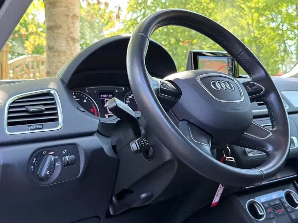 Audi Q3 2.0 TDI S- Line LED|NAVI|TEMPOMAT|SITZHEIZUNG 08/2017-photo-5