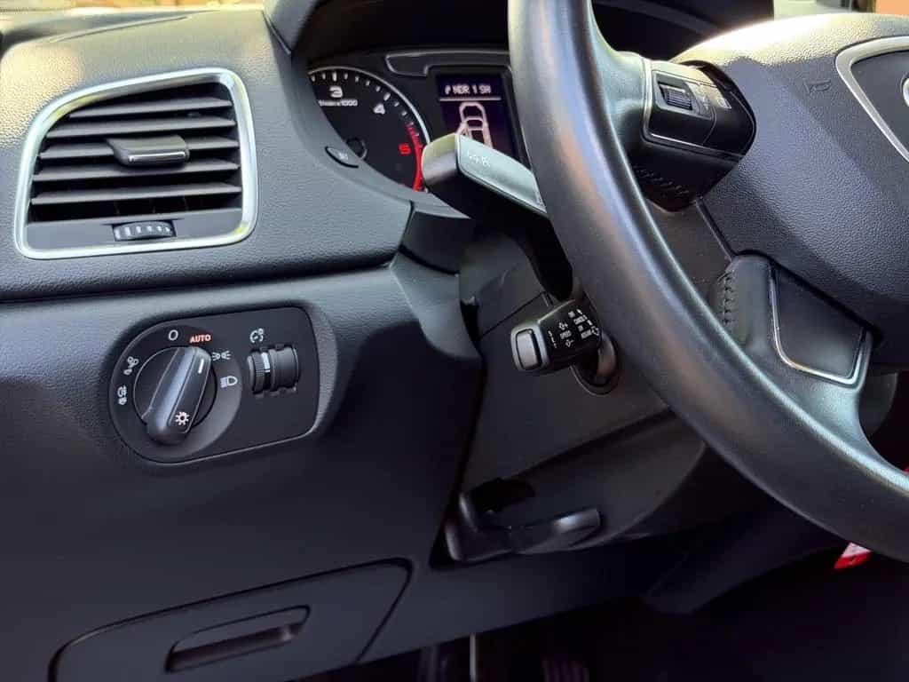 Audi Q3 2.0 TDI S- Line LED|NAVI|TEMPOMAT|SITZHEIZUNG 08/2017-photo-6