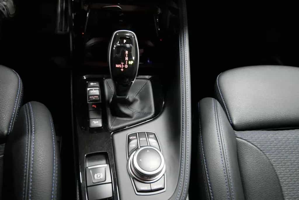 BMW X2 xDrive M35i PANO HuD Navi+ DAB LED 05/2021-photo-28
