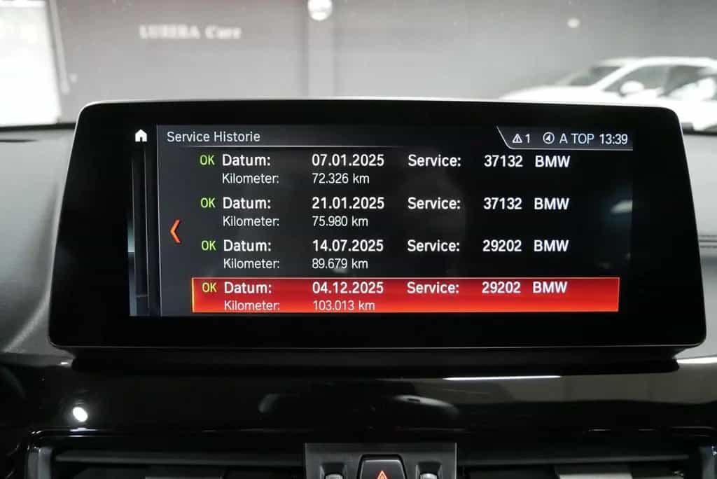BMW X2 xDrive M35i PANO HuD Navi+ DAB LED 05/2021-photo-32