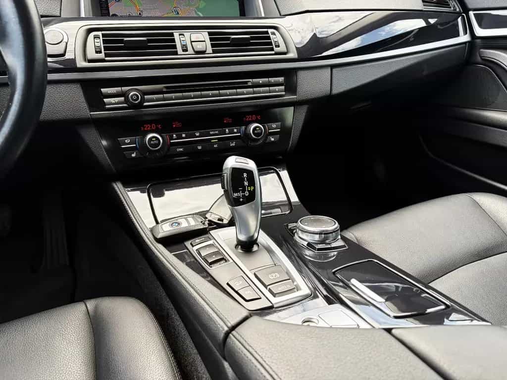 BMW 520 d  5Touring xDrive*HEAD*Luft*SOFT*AHK 02/2017-photo-14
