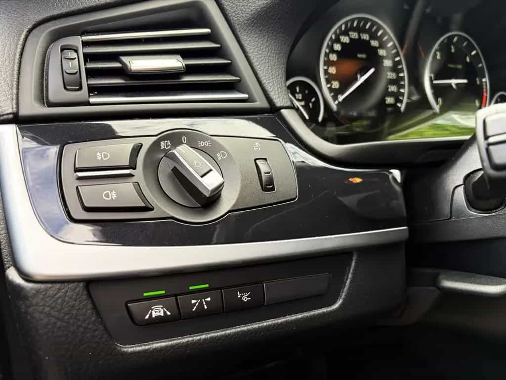 BMW 520 d  5Touring xDrive*HEAD*Luft*SOFT*AHK 02/2017-photo-16