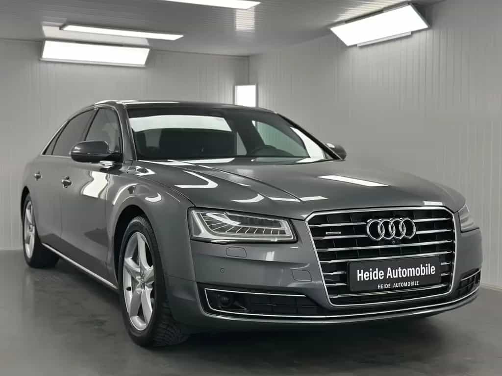 Audi A8 3.0 TDI L QUATTRO 1.HAND PANO BOSE 360° 10/2017-photo-1