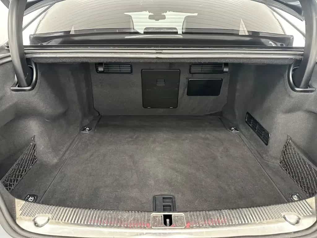 Audi A8 3.0 TDI L QUATTRO 1.HAND PANO BOSE 360° 10/2017-photo-18