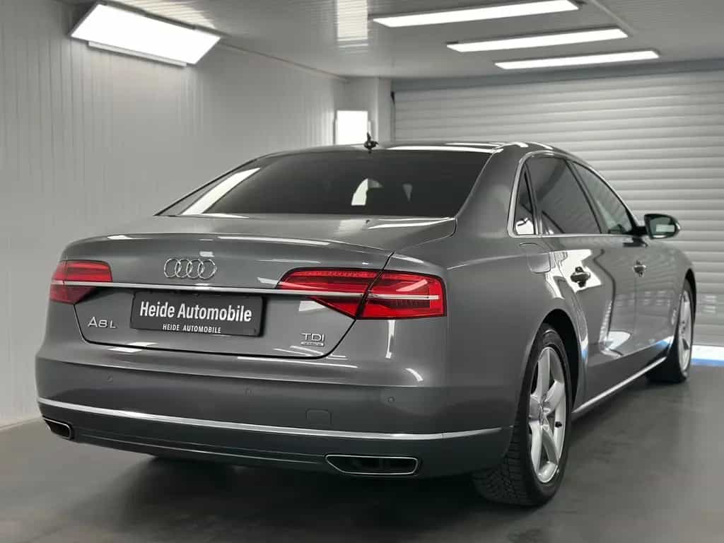 Audi A8 3.0 TDI L QUATTRO 1.HAND PANO BOSE 360° 10/2017-photo-7