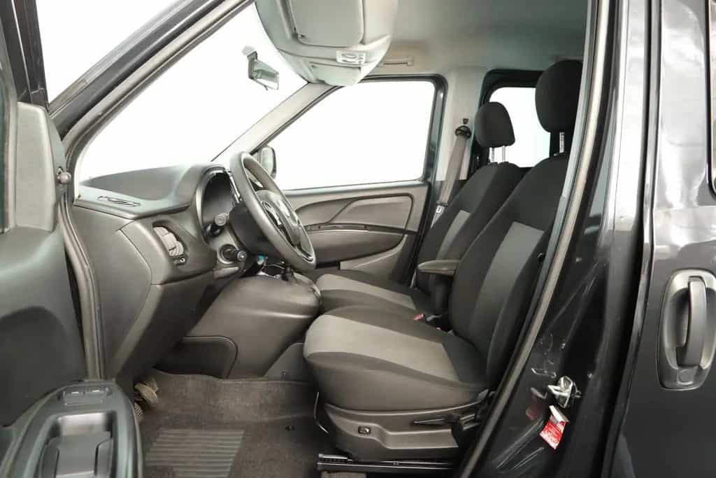 Fiat Doblo 1.4 T-Jet 16V Lounge KD+TÜV NEU SELTE 11/2019-photo-11