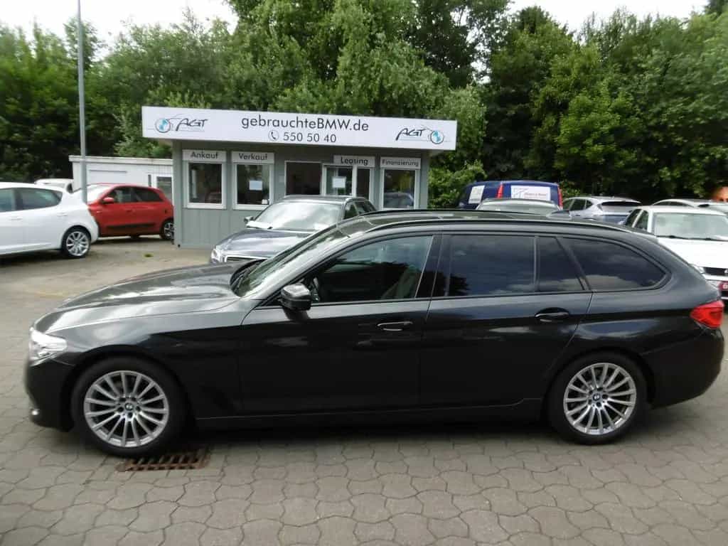 BMW 520 dA Touring Sport Line HUD LED Leder Nav Pano 06/2019-photo-12