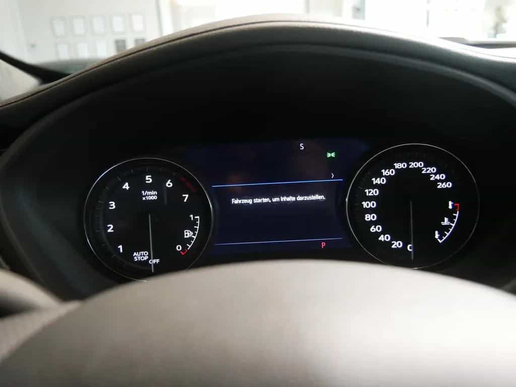 Cadillac XT4 Turbo Premium Luxury AWD Leder Pano Kamera 07/2022-photo-22